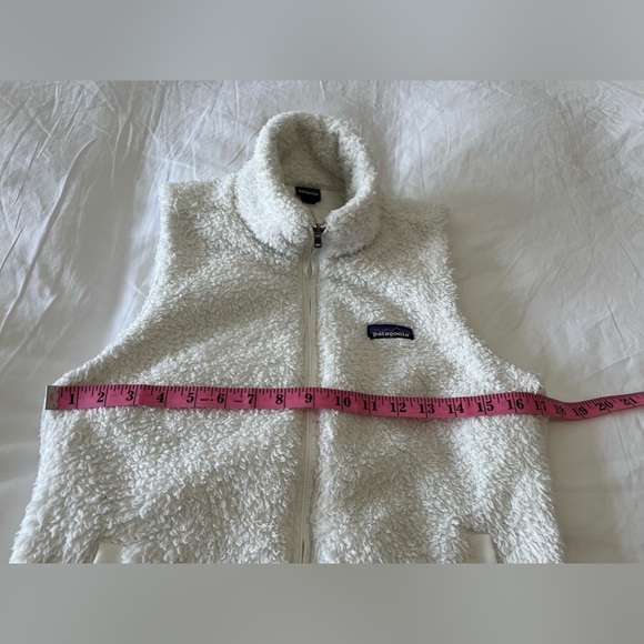Patagonia | Women’s SZ M | White Los Gatos Fleece Vest | Cozy Fuzzy - Picture 4 of 6